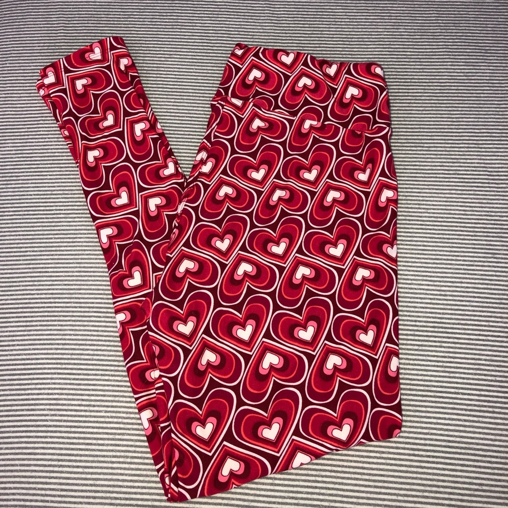 LuLaRoe TC Valentines Day Leggings